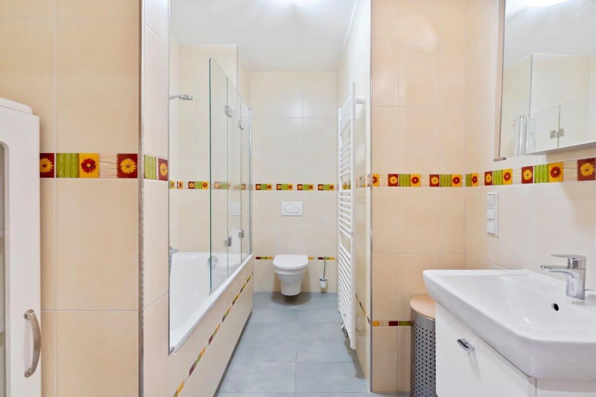 Apartment Stylish 2-bed Gem, Nature & Comfort *